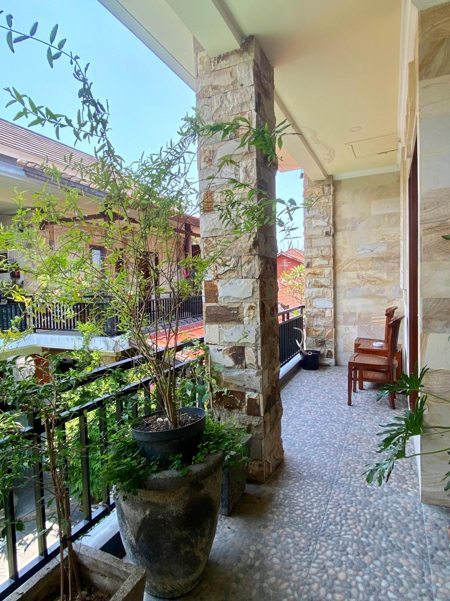 Frog Homestay Sanur Exterior photo