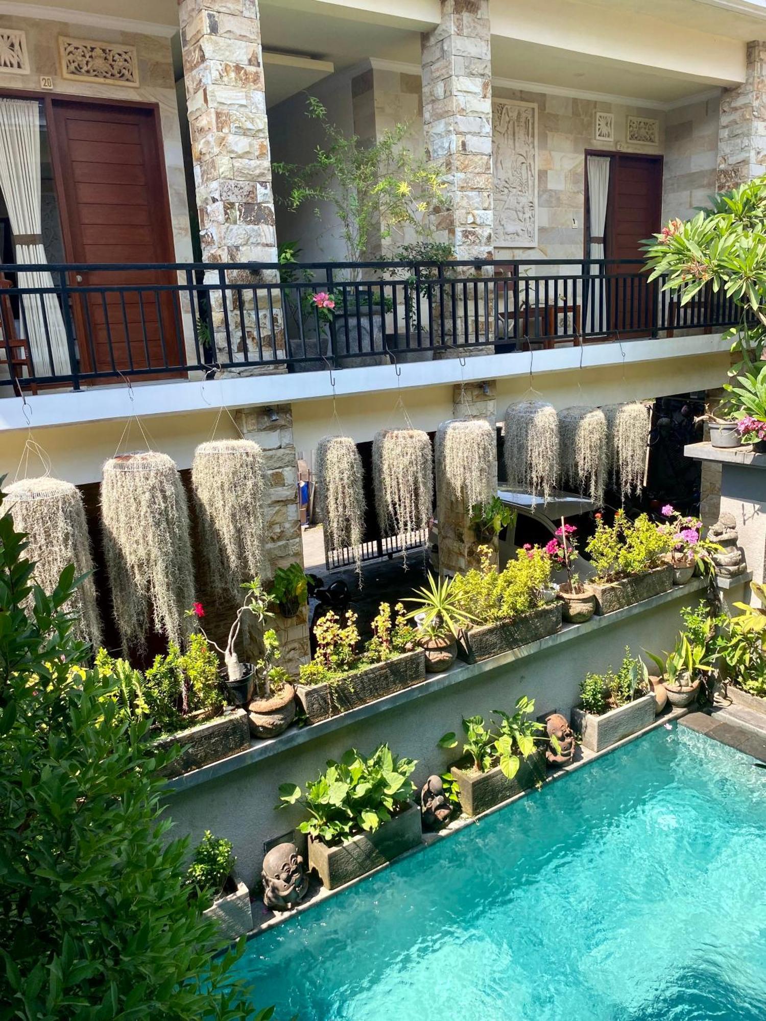 Frog Homestay Sanur Exterior photo